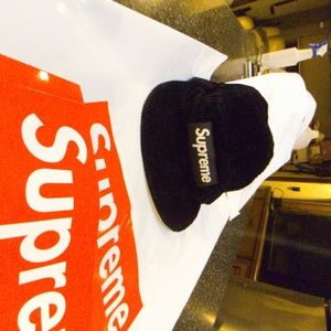Brand new Supreme coudury camp cap